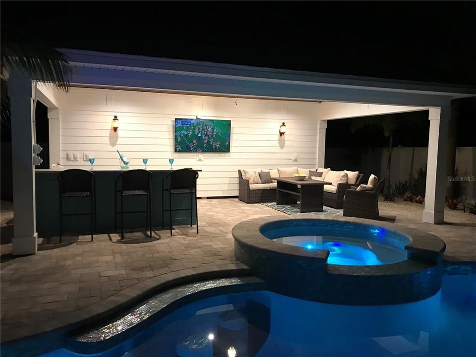 For Sale: $2,995,000 (4 beds, 3 baths, 2225 Square Feet)