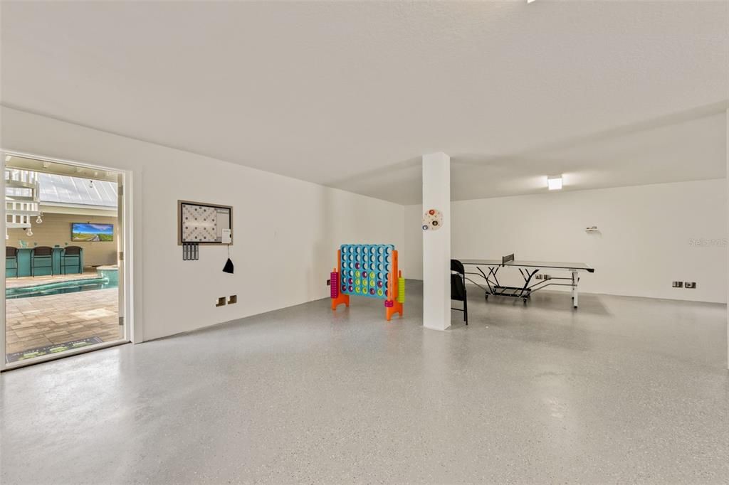 For Sale: $2,995,000 (4 beds, 3 baths, 2225 Square Feet)