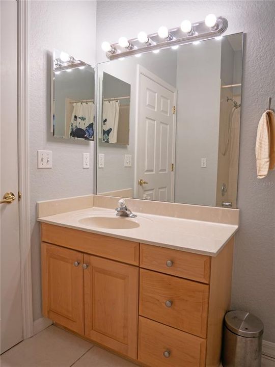 待售: $697,000 (4 贝兹, 3 浴室, 2055 平方英尺)