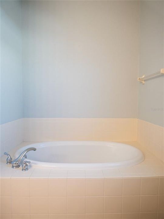 待售: $697,000 (4 贝兹, 3 浴室, 2055 平方英尺)