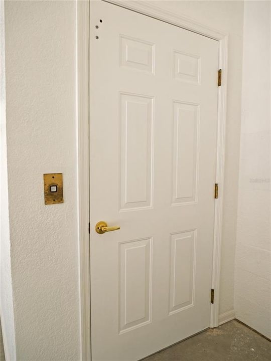 待售: $697,000 (4 贝兹, 3 浴室, 2055 平方英尺)