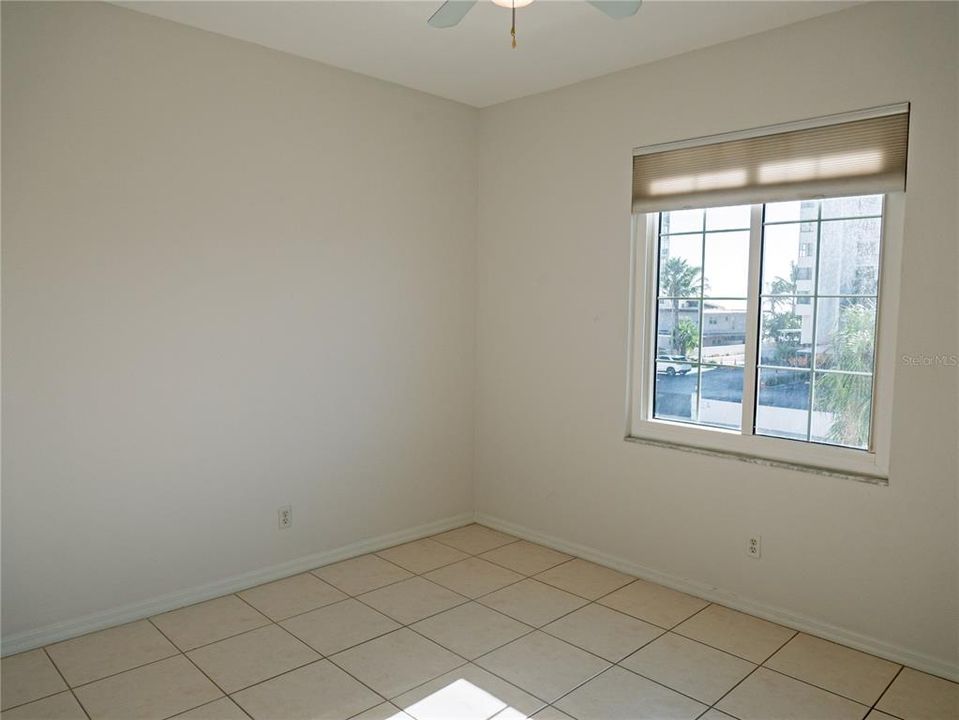 待售: $697,000 (4 贝兹, 3 浴室, 2055 平方英尺)