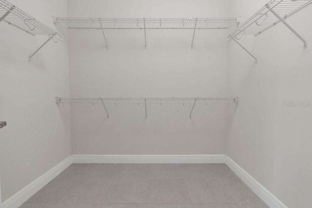 For Sale: $739,000 (3 beds, 2 baths, 2092 Square Feet)