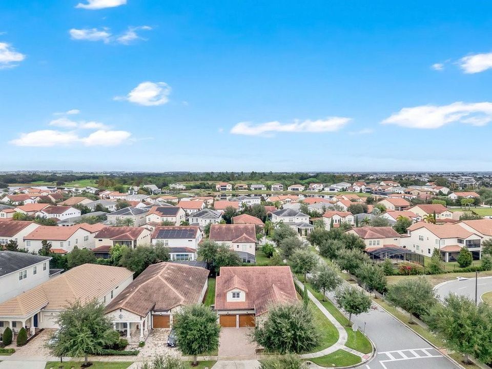 For Sale: $739,000 (3 beds, 2 baths, 2092 Square Feet)