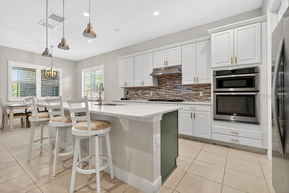 For Sale: $739,000 (3 beds, 2 baths, 2092 Square Feet)