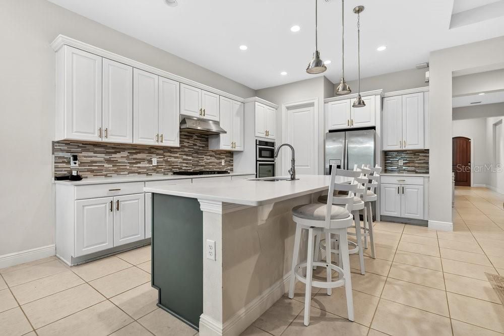 For Sale: $739,000 (3 beds, 2 baths, 2092 Square Feet)