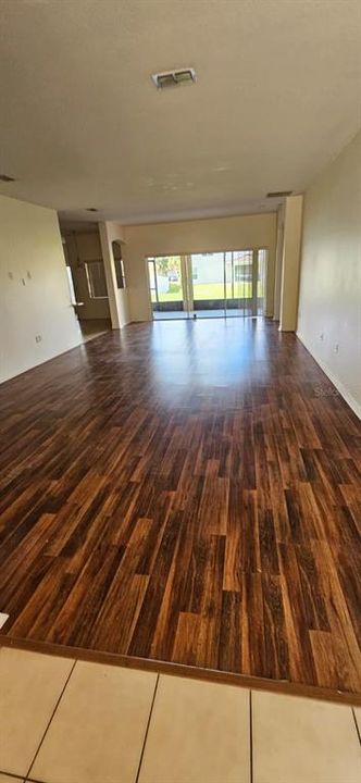 For Rent: $2,400 (3 beds, 2 baths, 2533 Square Feet)