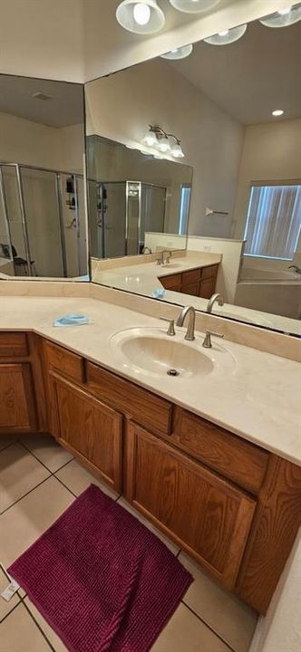 For Rent: $2,400 (3 beds, 2 baths, 2533 Square Feet)