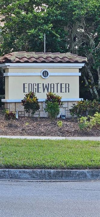 For Rent: $2,400 (3 beds, 2 baths, 2533 Square Feet)