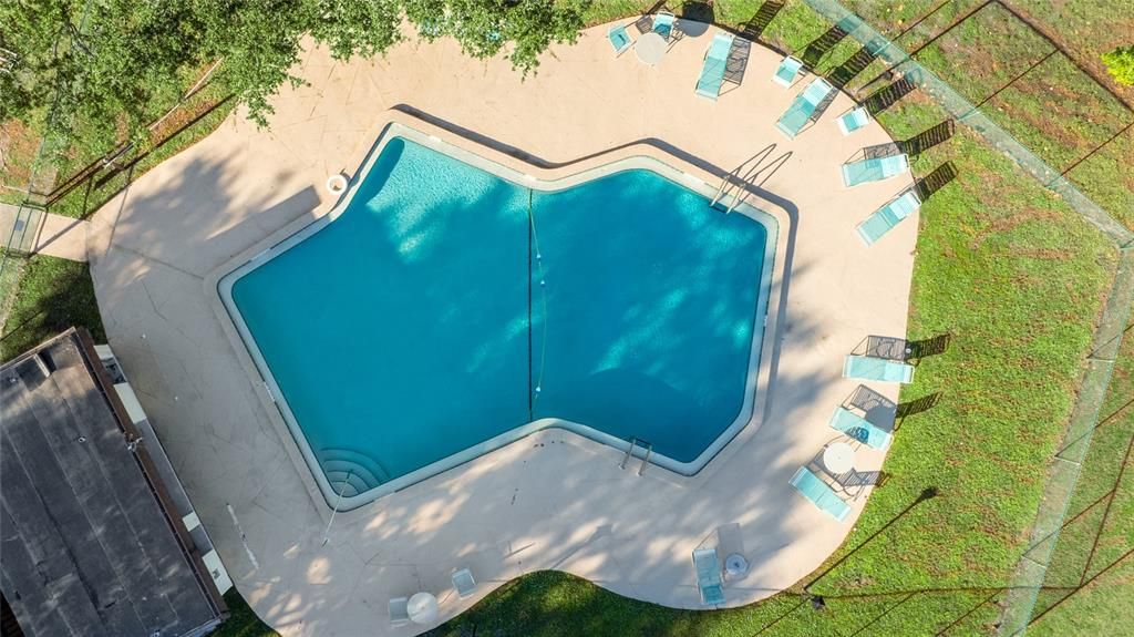 待售: $175,000 (2 贝兹, 2 浴室, 1104 平方英尺)