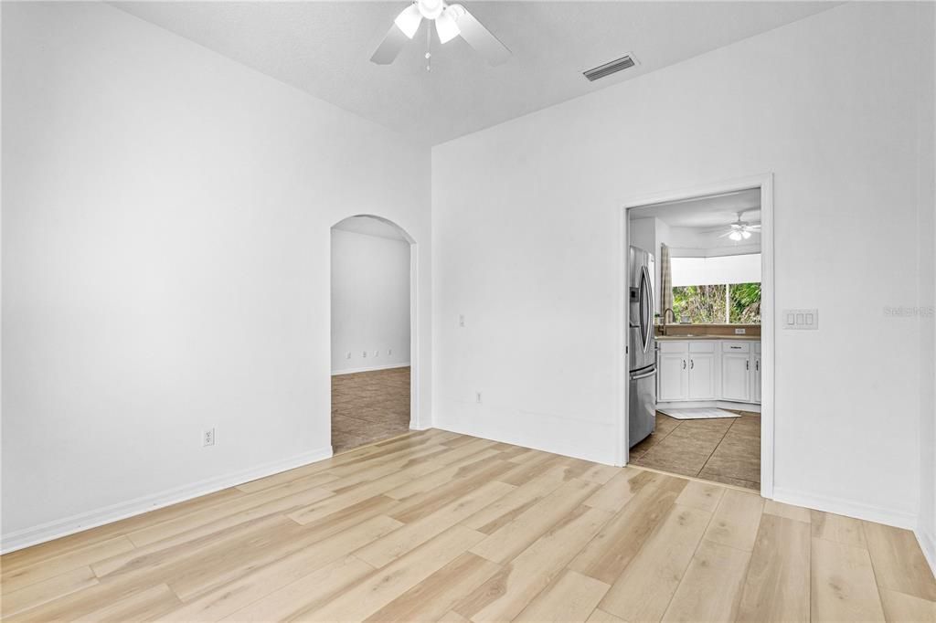 En Venta: $425,000 (3 camas, 2 baños, 1836 Pies cuadrados)