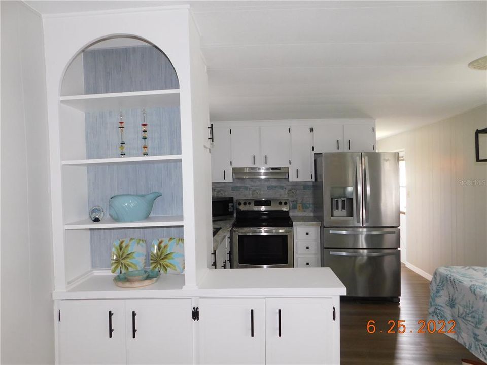 В аренду: $1,300 (2 спален, 1 ванн, 672 Квадратных фут)