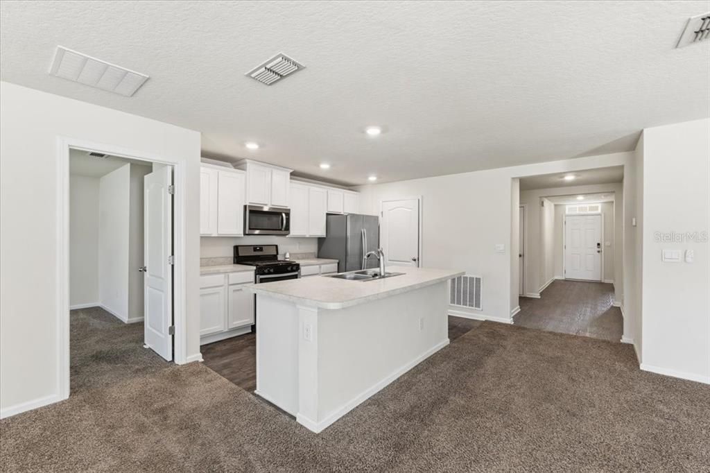 待售: $274,900 (3 贝兹, 2 浴室, 1714 平方英尺)