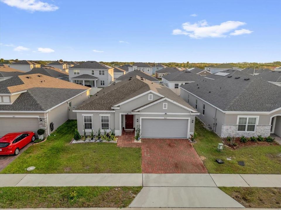 For Sale: $335,000 (4 beds, 2 baths, 1820 Square Feet)