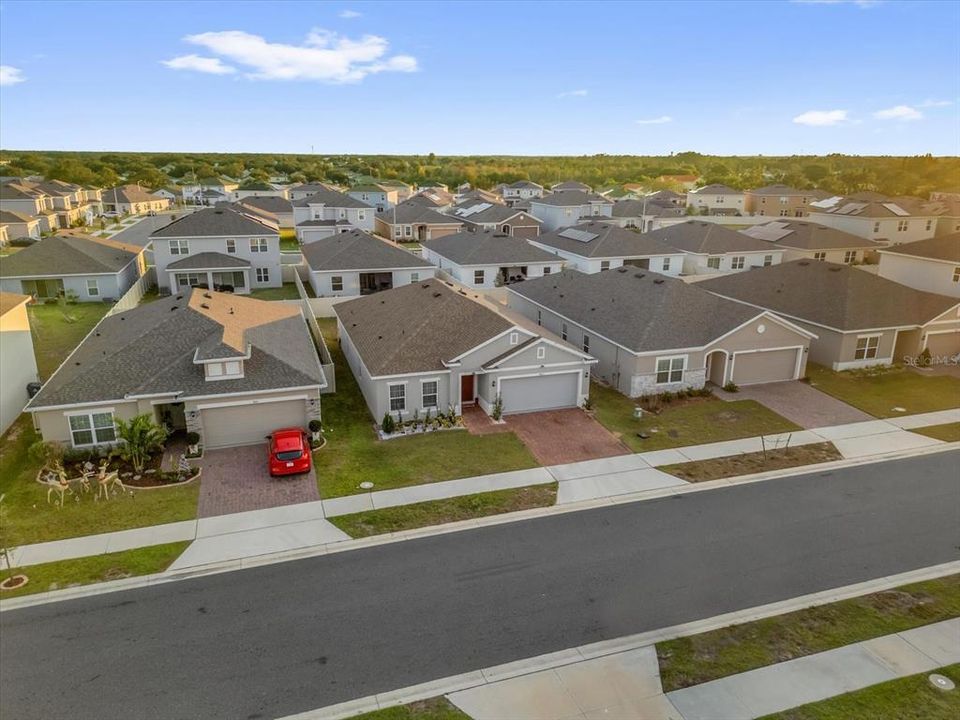 For Sale: $335,000 (4 beds, 2 baths, 1820 Square Feet)