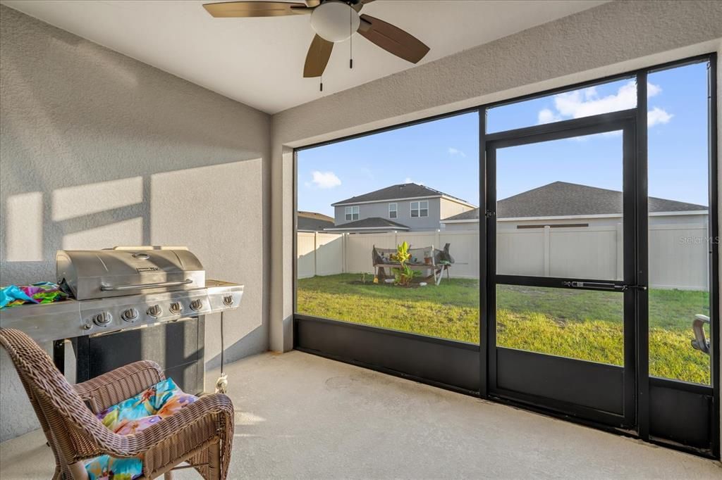 For Sale: $335,000 (4 beds, 2 baths, 1820 Square Feet)