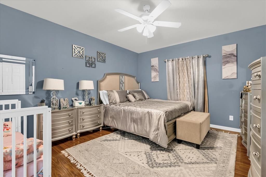 For Sale: $335,000 (4 beds, 2 baths, 1820 Square Feet)