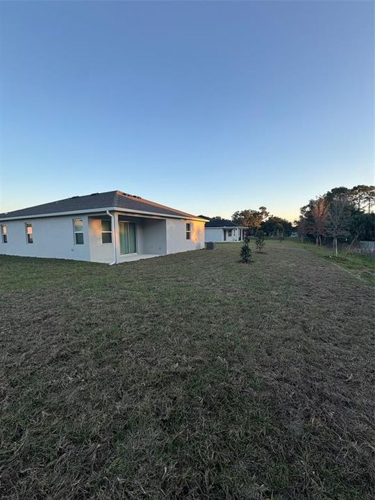 For Rent: $2,500 (4 beds, 2 baths, 1989 Square Feet)