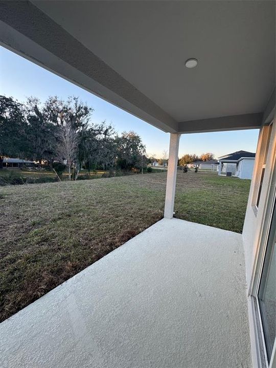 For Rent: $2,500 (4 beds, 2 baths, 1989 Square Feet)