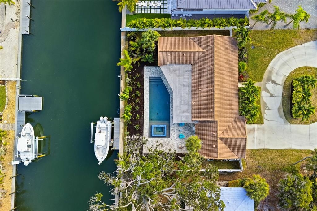 待售: $1,849,000 (2 贝兹, 2 浴室, 1735 平方英尺)