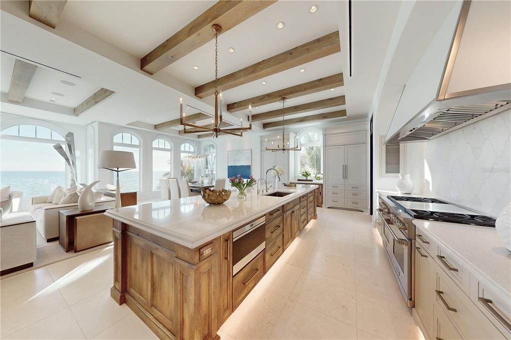 На продажу: $26,000,000 (5 спален, 5 ванн, 10600 Квадратных фут)