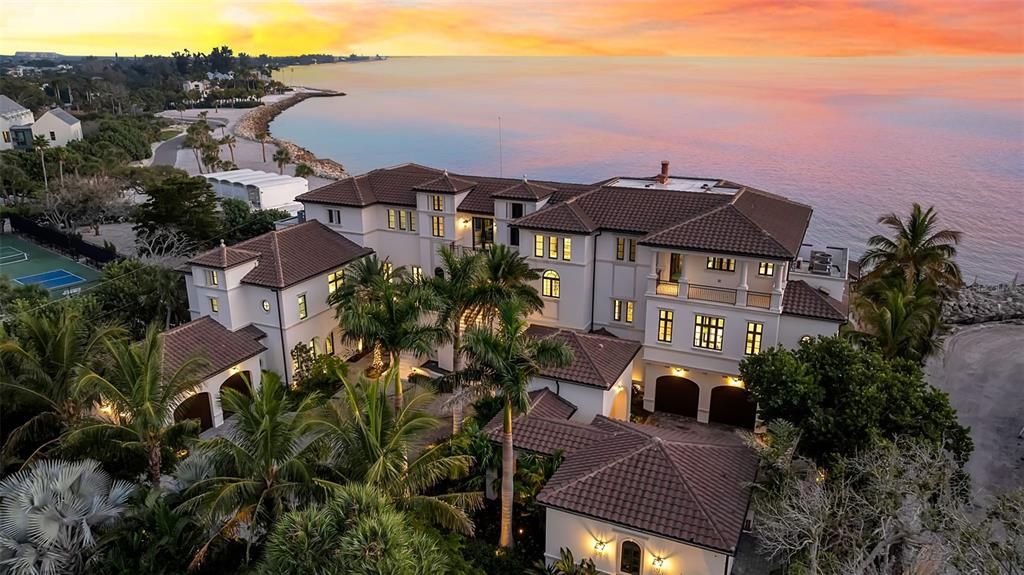 На продажу: $26,000,000 (5 спален, 5 ванн, 10600 Квадратных фут)