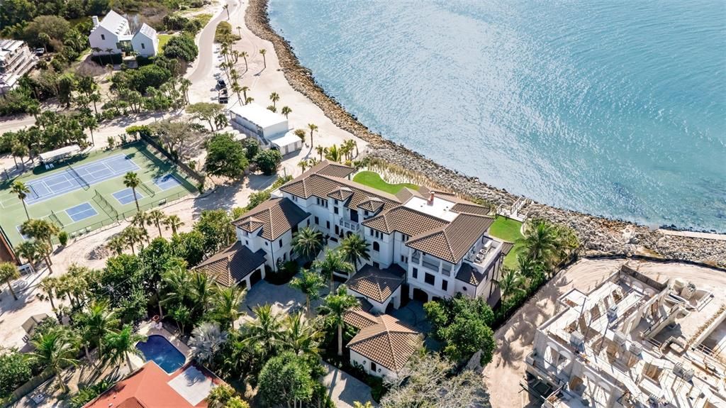 На продажу: $26,000,000 (5 спален, 5 ванн, 10600 Квадратных фут)