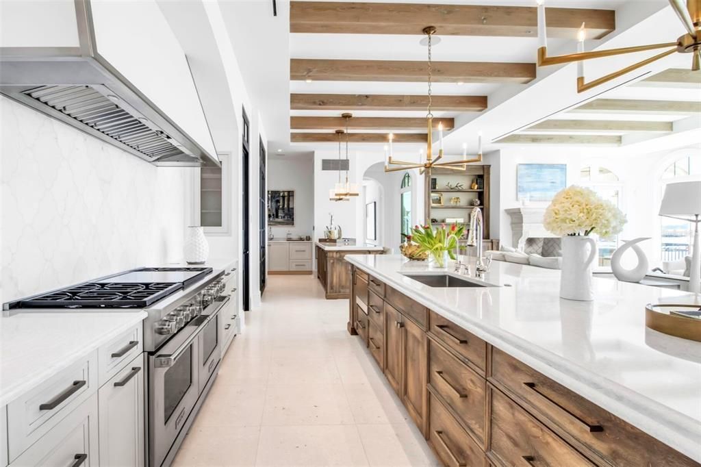 На продажу: $26,000,000 (5 спален, 5 ванн, 10600 Квадратных фут)