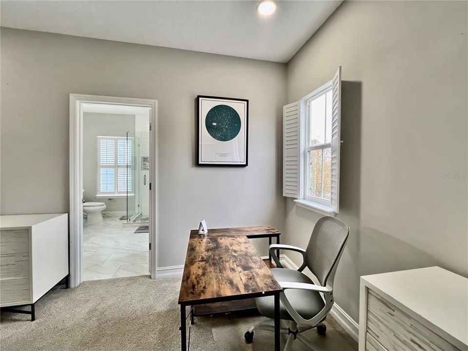 En Venta: $979,000 (5 camas, 3 baños, 2196 Pies cuadrados)