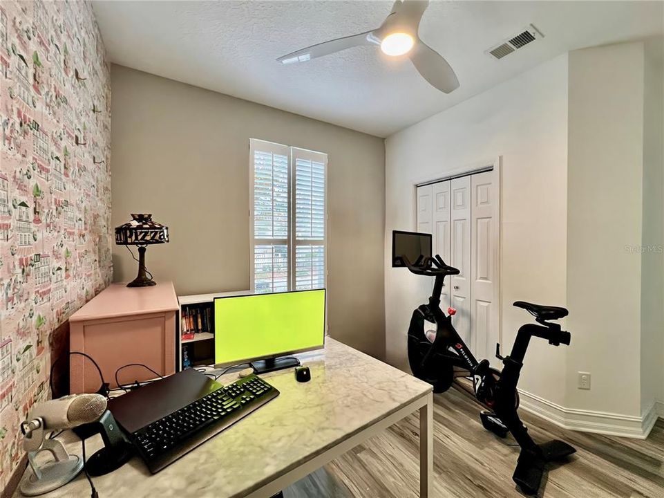 En Venta: $979,000 (5 camas, 3 baños, 2196 Pies cuadrados)