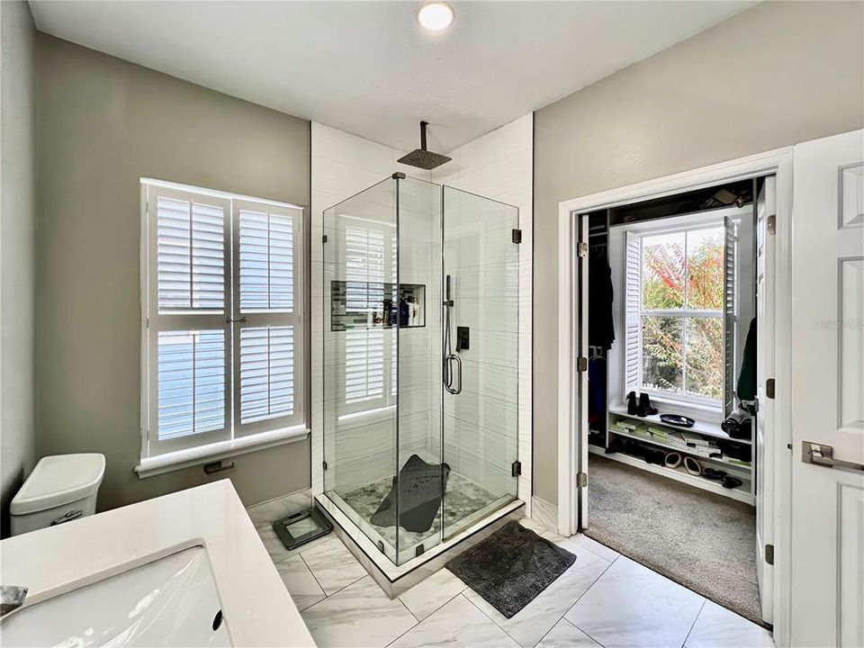 En Venta: $979,000 (5 camas, 3 baños, 2196 Pies cuadrados)