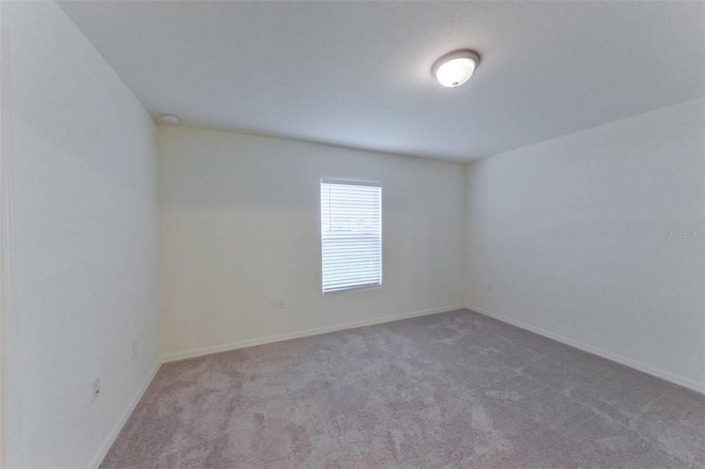 出租: $1,665 (4 贝兹, 2 浴室, 1449 平方英尺)