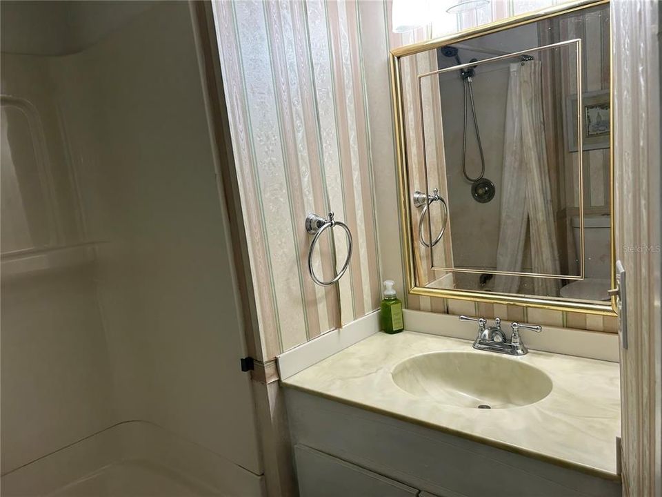 待售: $148,900 (2 贝兹, 2 浴室, 976 平方英尺)