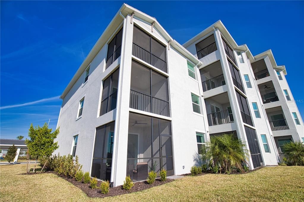 For Rent: $5,200 (3 beds, 2 baths, 1313 Square Feet)