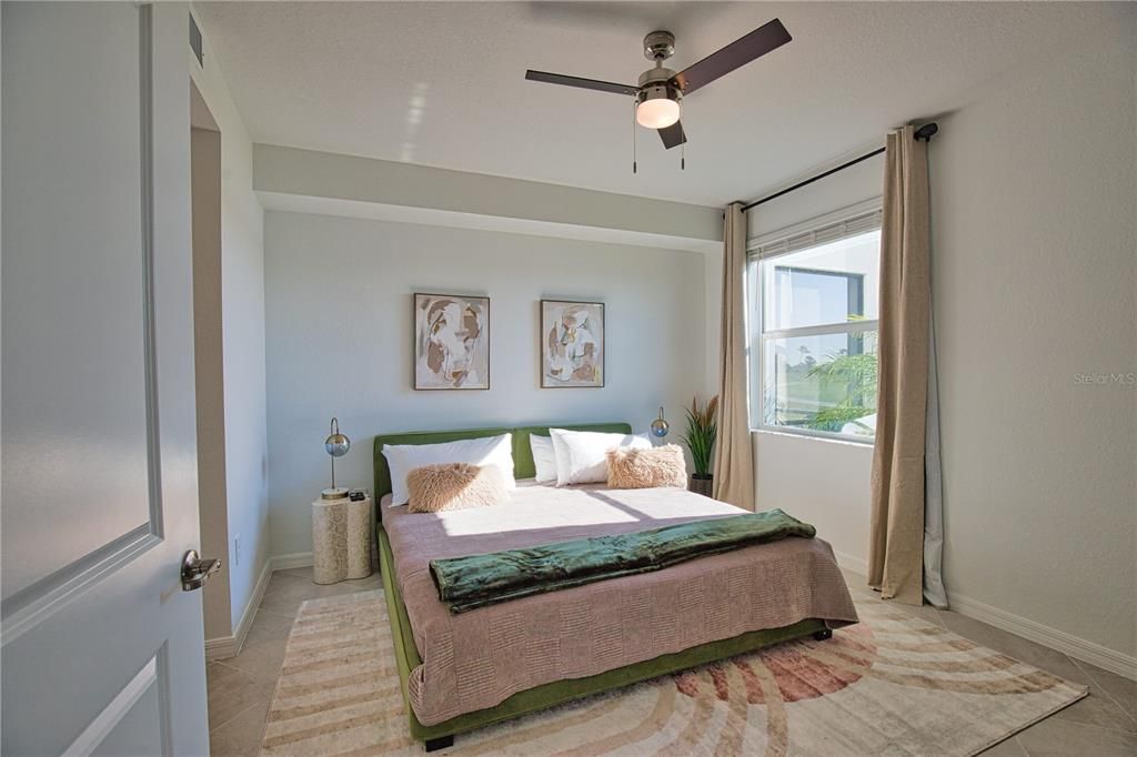 For Rent: $5,200 (3 beds, 2 baths, 1313 Square Feet)