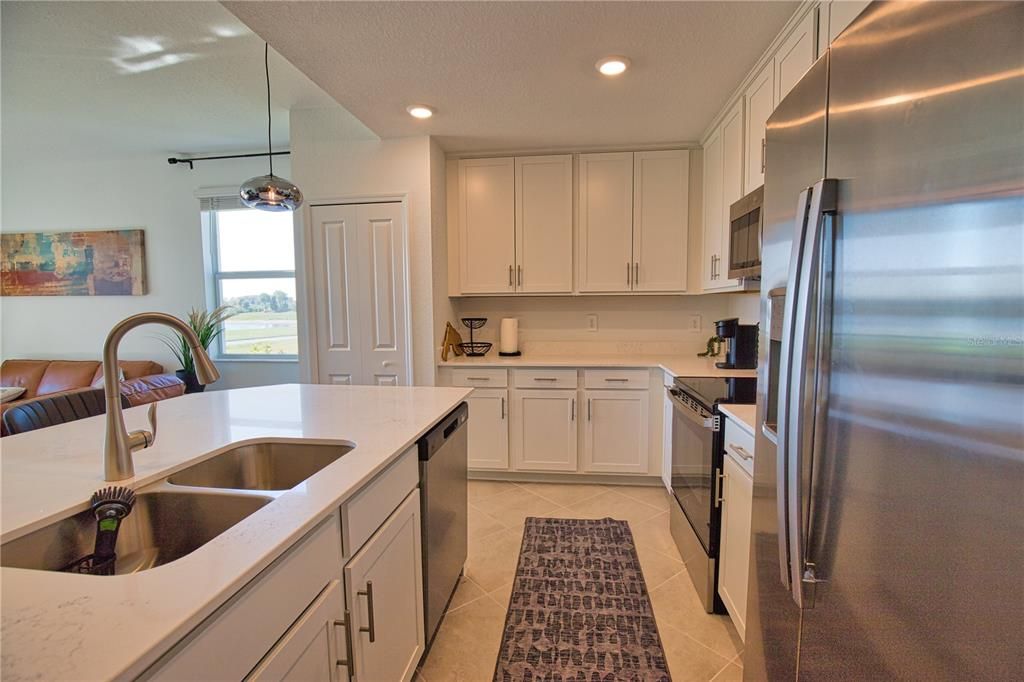 For Rent: $5,200 (3 beds, 2 baths, 1313 Square Feet)