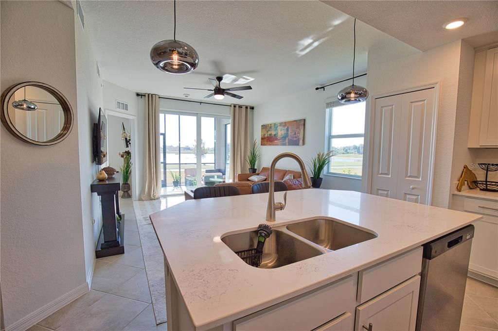 For Rent: $5,200 (3 beds, 2 baths, 1313 Square Feet)