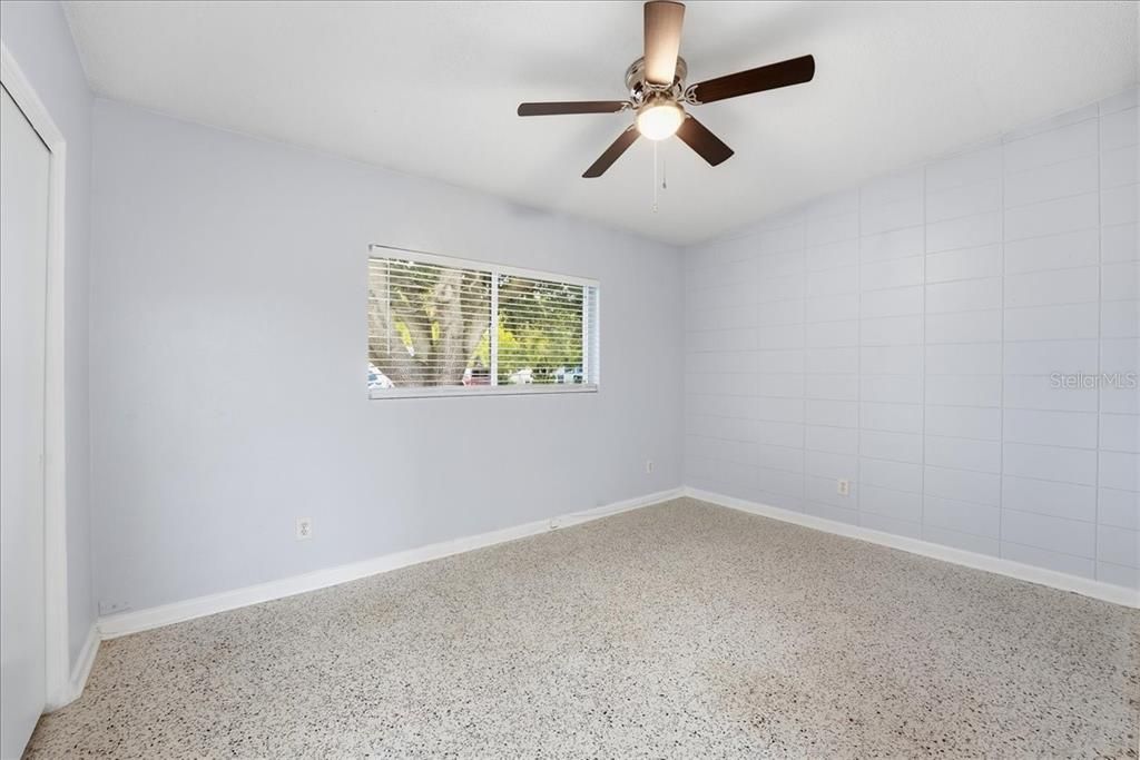 For Rent: $1,565 (2 beds, 1 baths, 800 Square Feet)