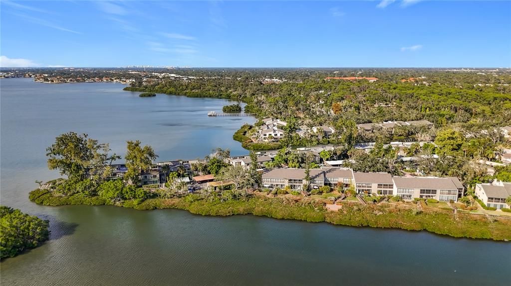 For Sale: $525,800 (2 beds, 2 baths, 1216 Square Feet)