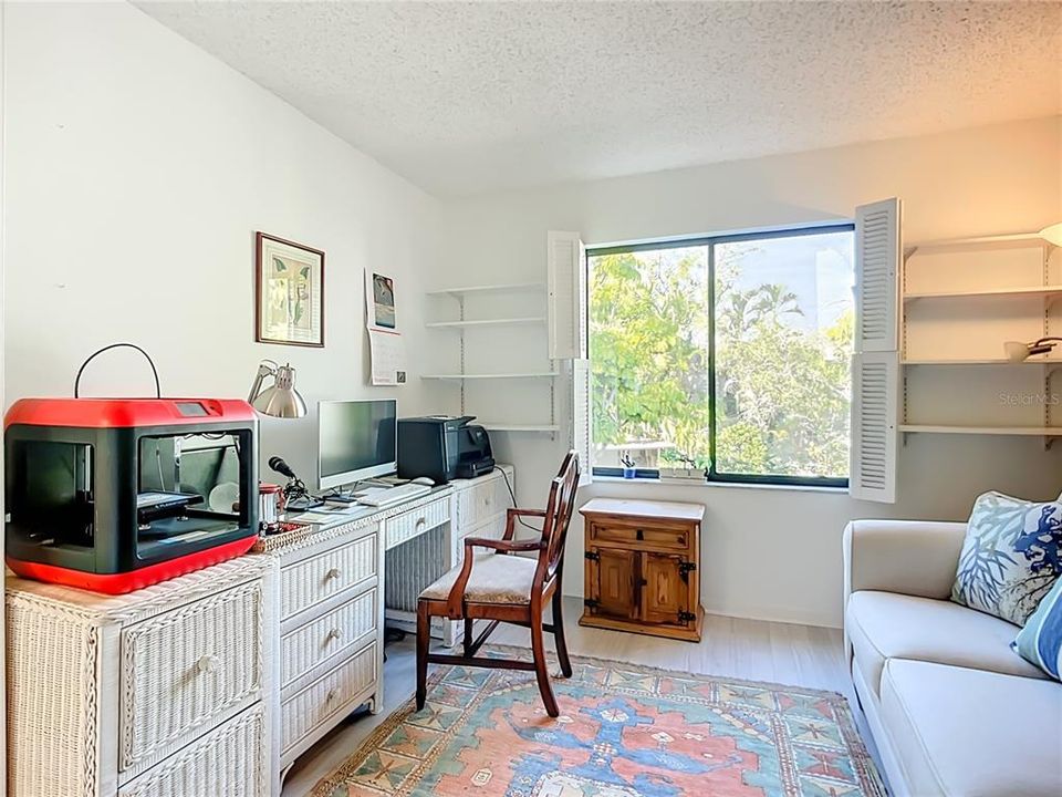 For Sale: $525,800 (2 beds, 2 baths, 1216 Square Feet)