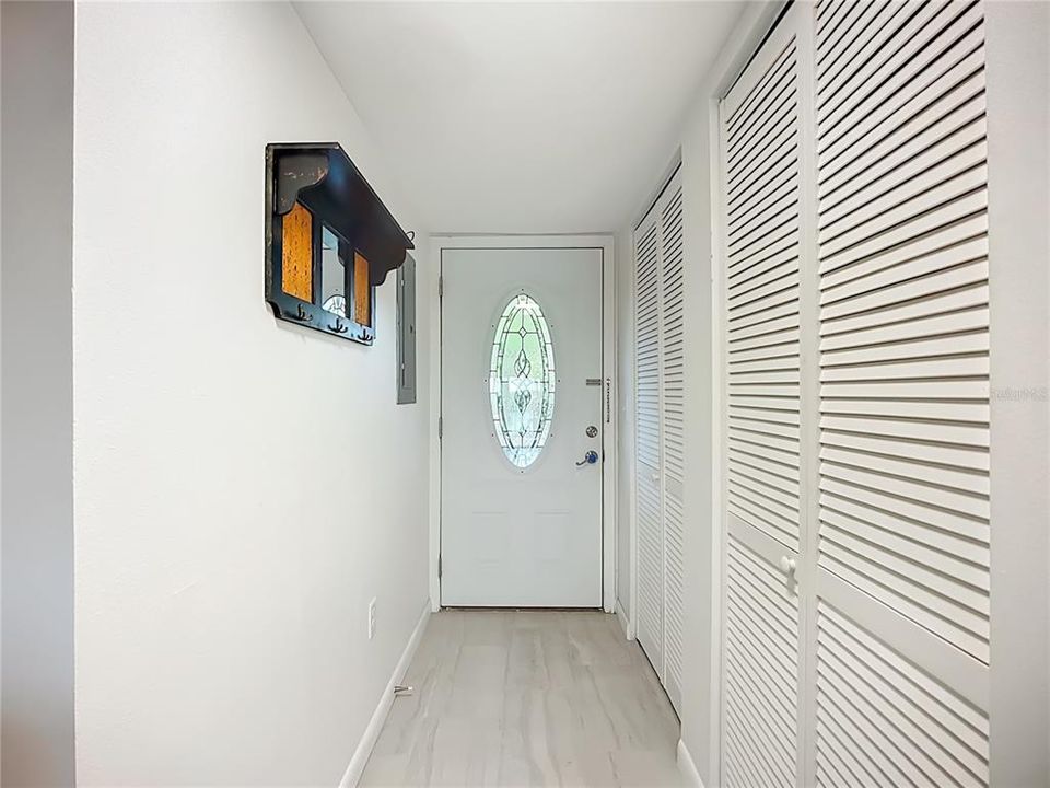 For Sale: $525,800 (2 beds, 2 baths, 1216 Square Feet)