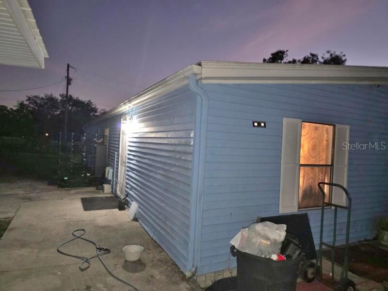 For Sale: $274,900 (4 beds, 2 baths, 1680 Square Feet)