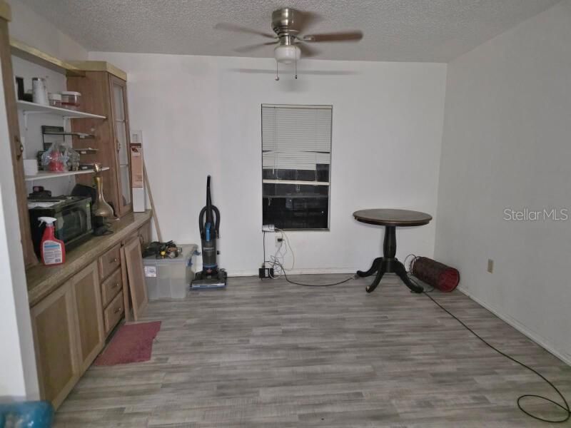 For Sale: $274,900 (4 beds, 2 baths, 1680 Square Feet)