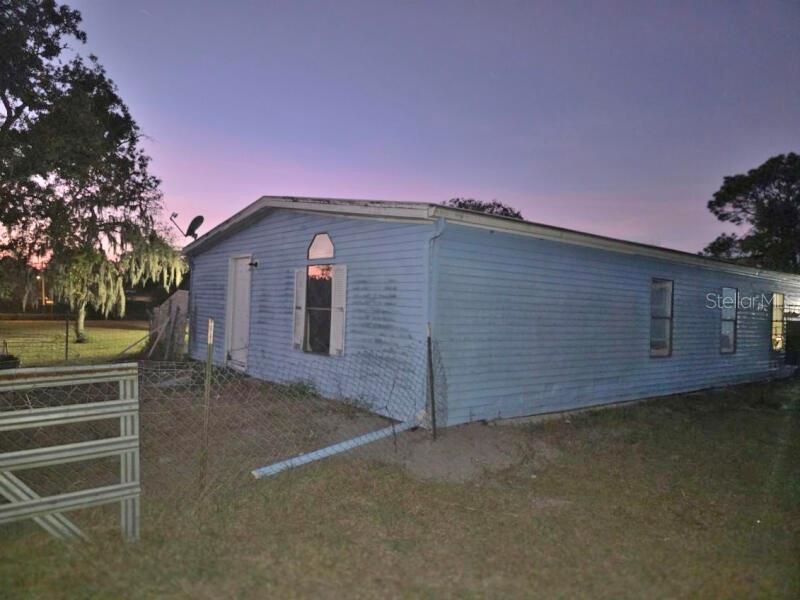 For Sale: $274,900 (4 beds, 2 baths, 1680 Square Feet)