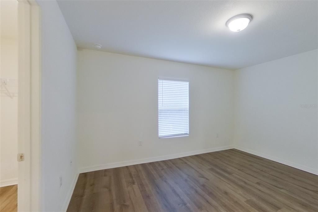 В аренду: $1,665 (4 спален, 2 ванн, 1449 Квадратных фут)