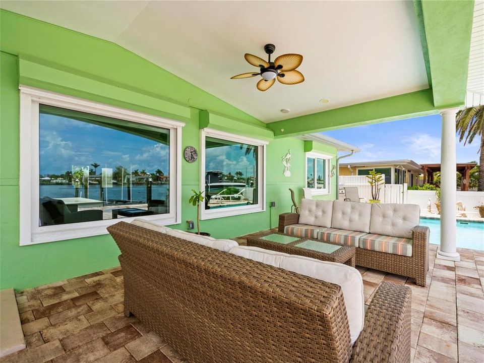 待售: $1,099,999 (3 贝兹, 2 浴室, 1428 平方英尺)