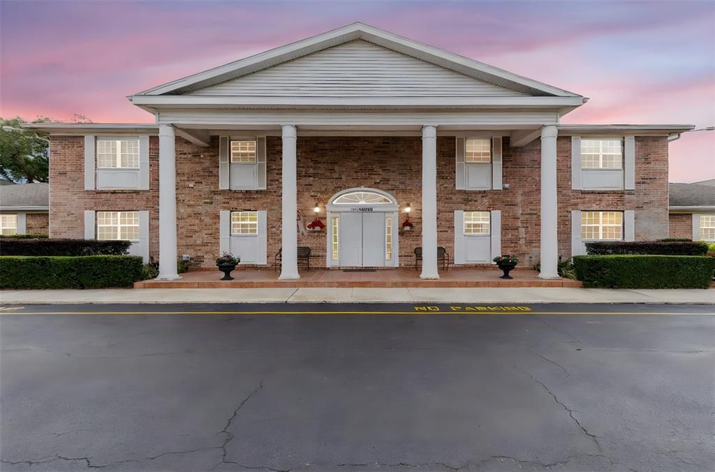 For Sale: $250,000 (2 beds, 2 baths, 1400 Square Feet)