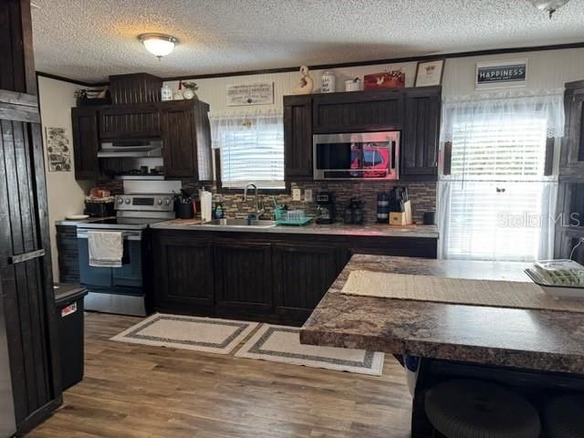 待售: $165,000 (3 贝兹, 2 浴室, 1080 平方英尺)