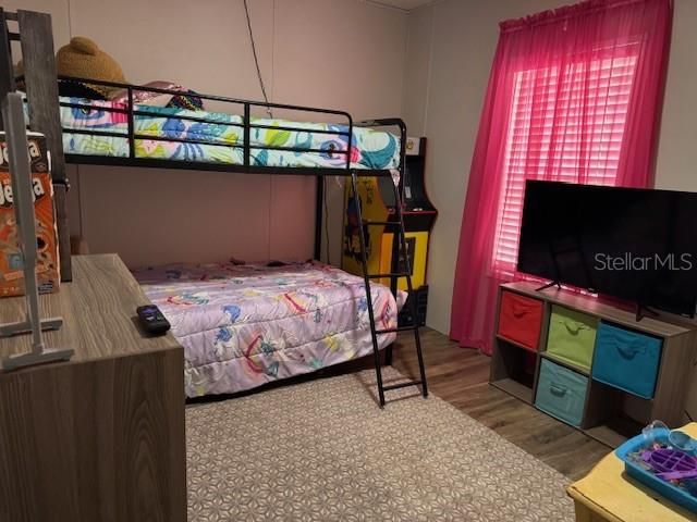 待售: $165,000 (3 贝兹, 2 浴室, 1080 平方英尺)