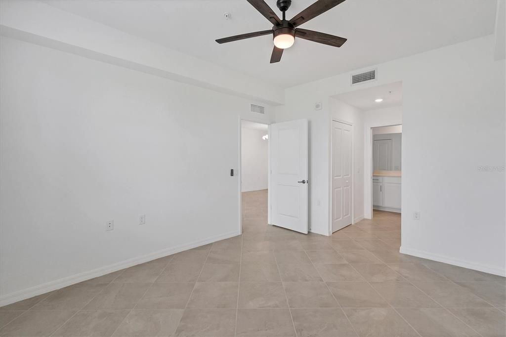 For Rent: $2,295 (2 beds, 2 baths, 1120 Square Feet)